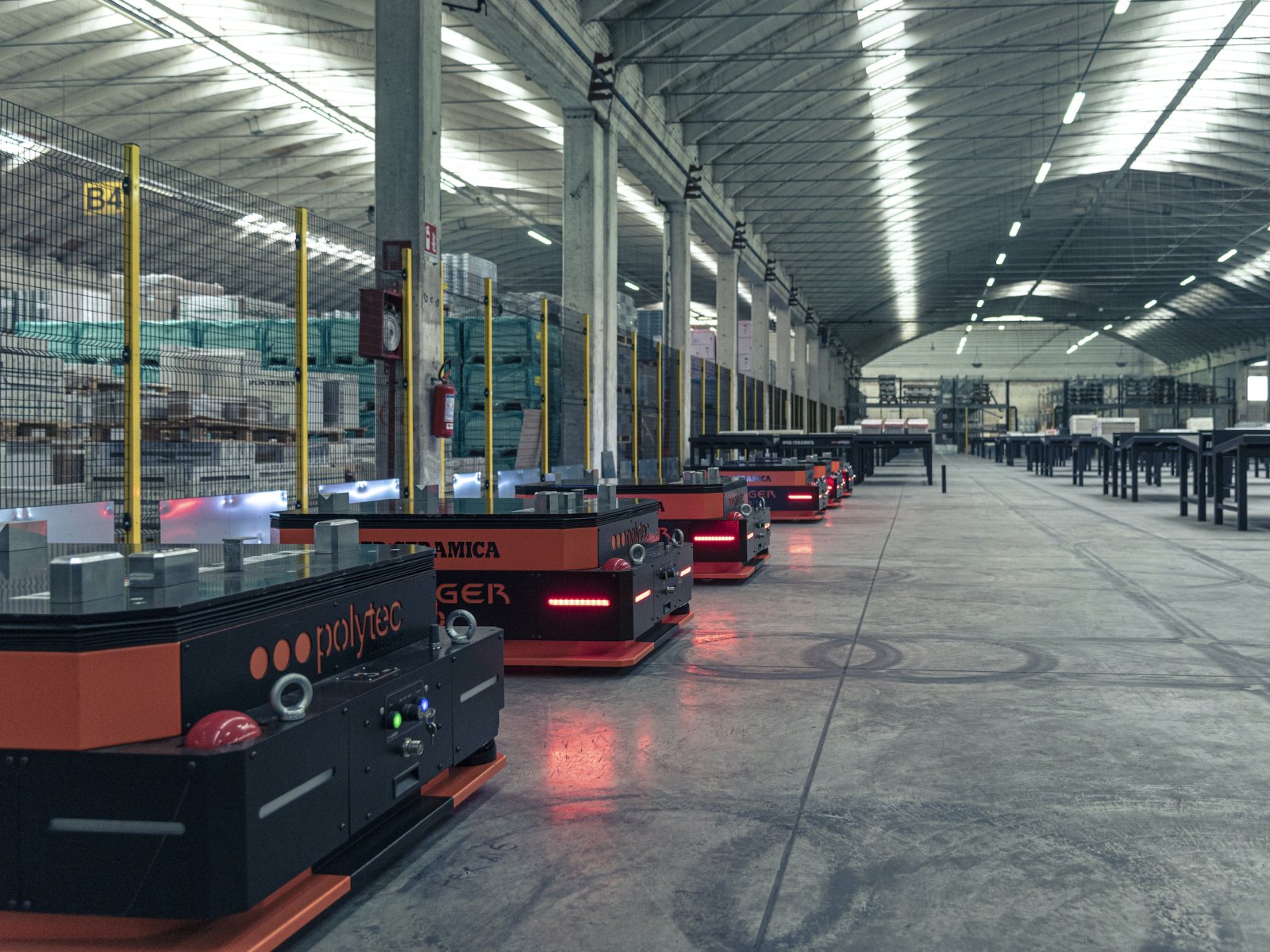 Integrated warehouse automation for ceramic flooring logistics