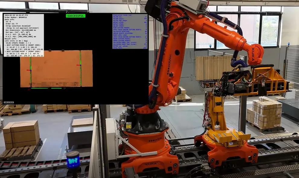 Multi-format tile box picking with a universal gripper